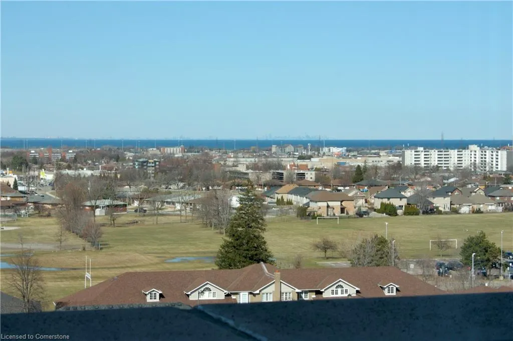 2750 King Street E, #704