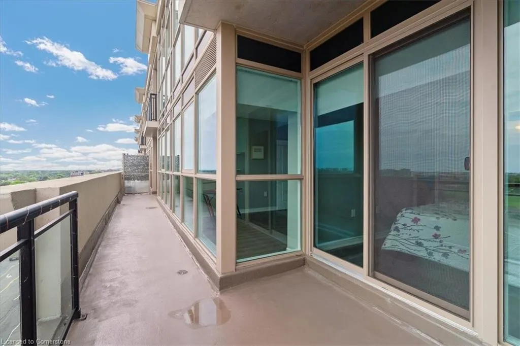 2750 King Street E, #704