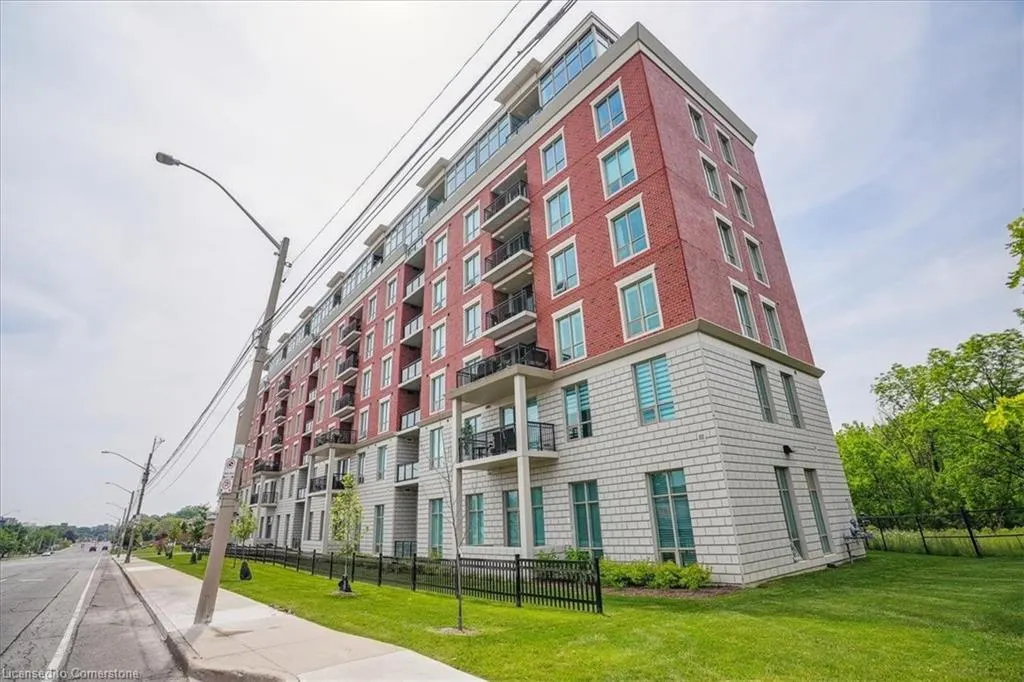 2750 King Street E, #704