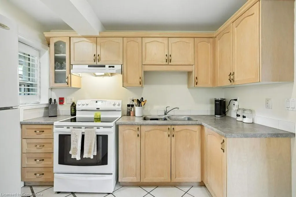 6 Vineland Avenue, #18