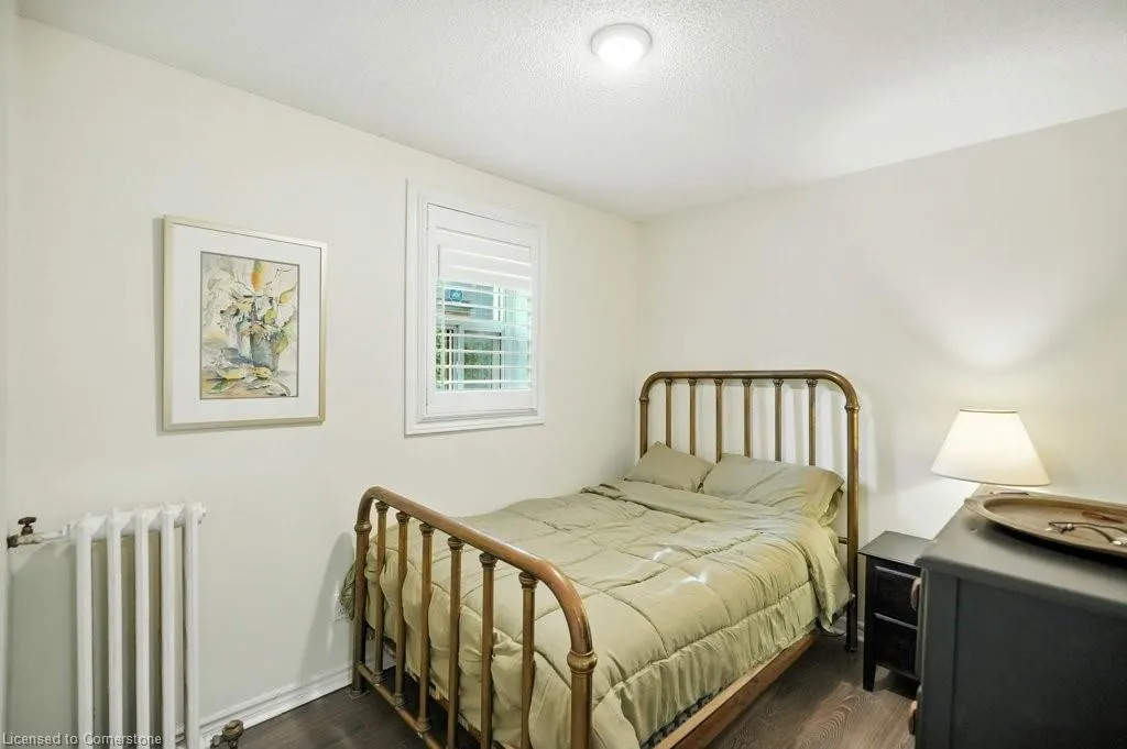 6 Vineland Avenue, #18