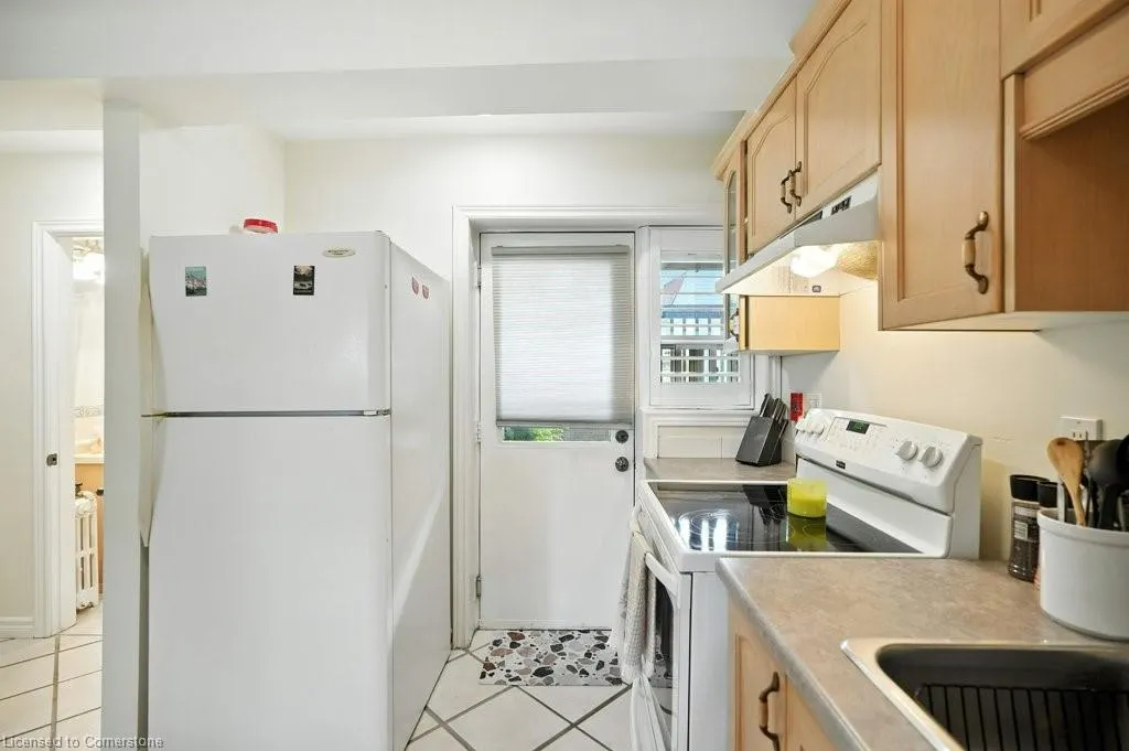 6 Vineland Avenue, #18
