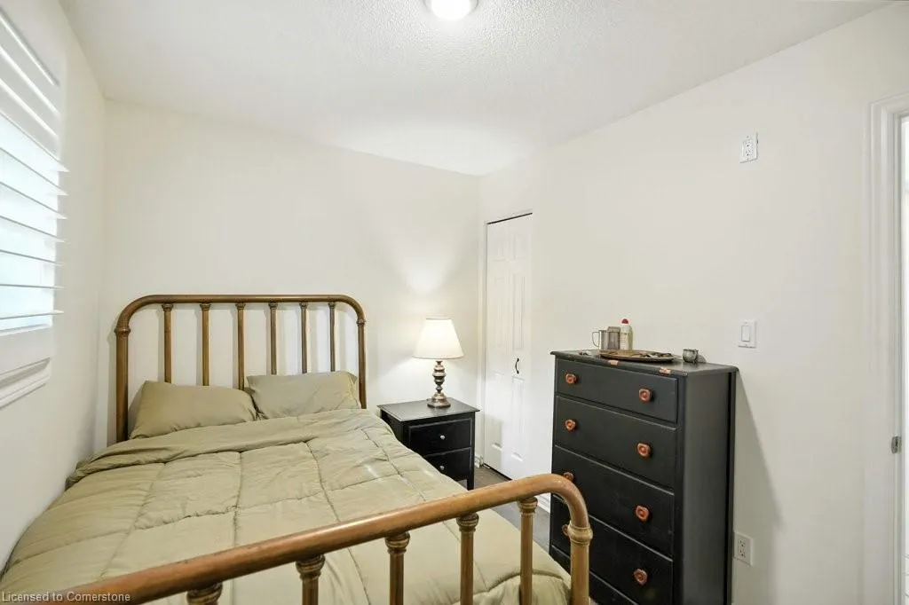 6 Vineland Avenue, #18