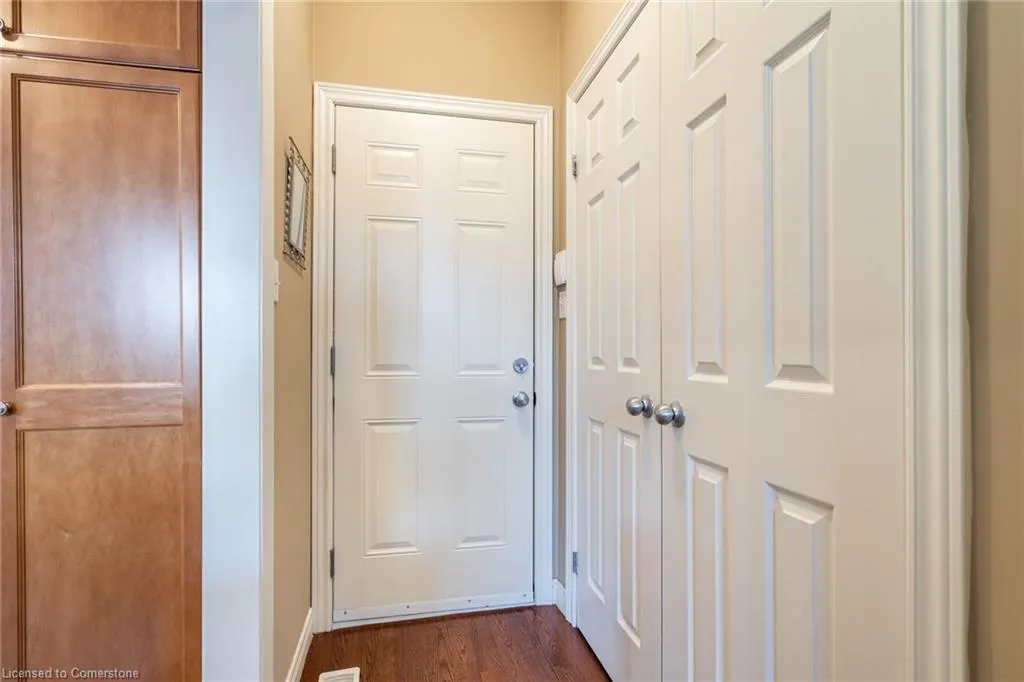 195 Wilson Street W, #6