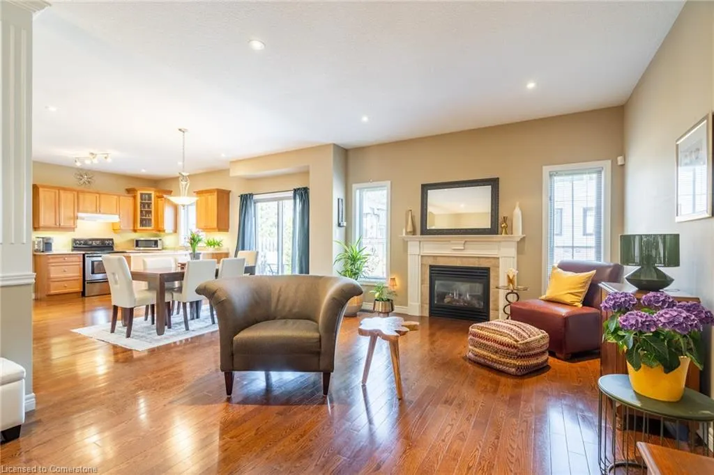 195 Wilson Street W, #6
