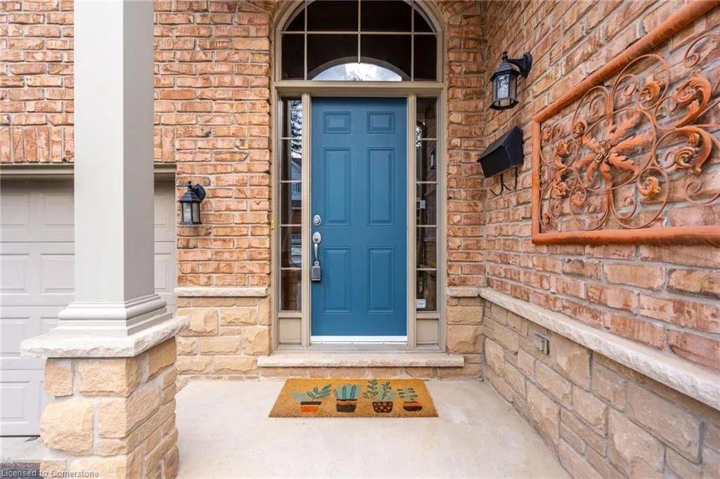 195 Wilson Street W, #6