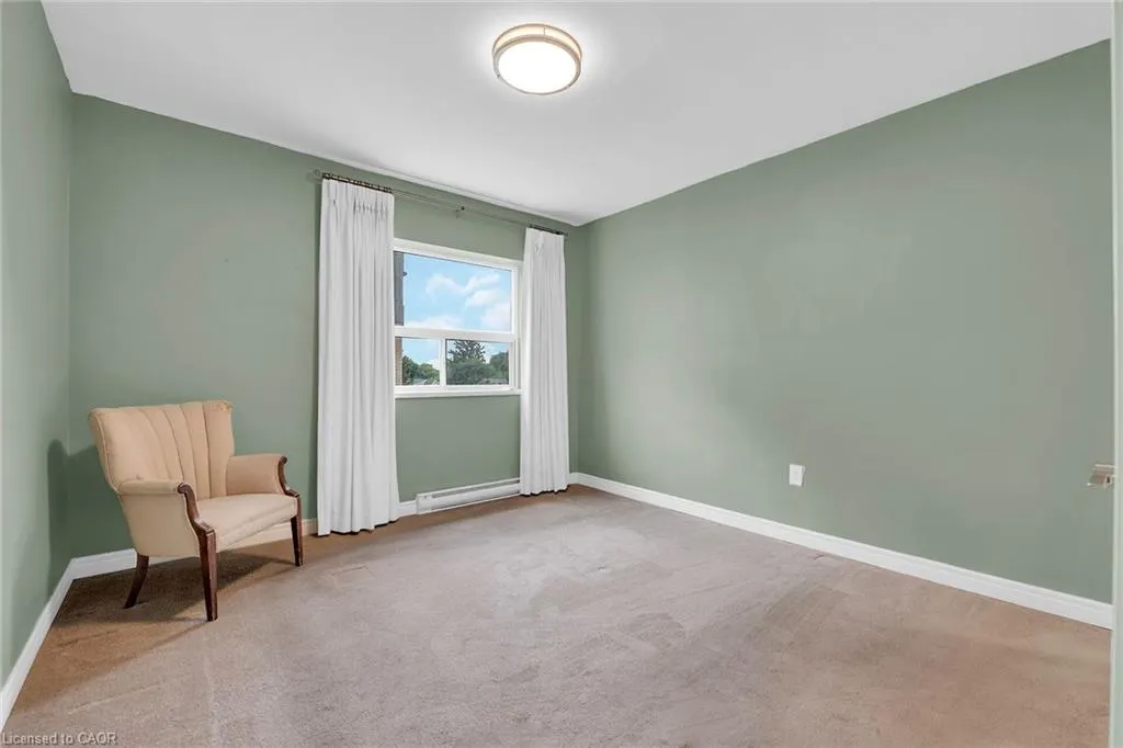 350 Concession Street, #302