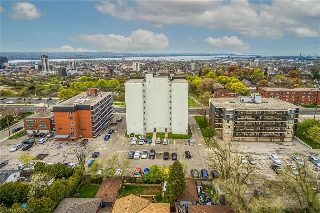 350 Concession Street, #302