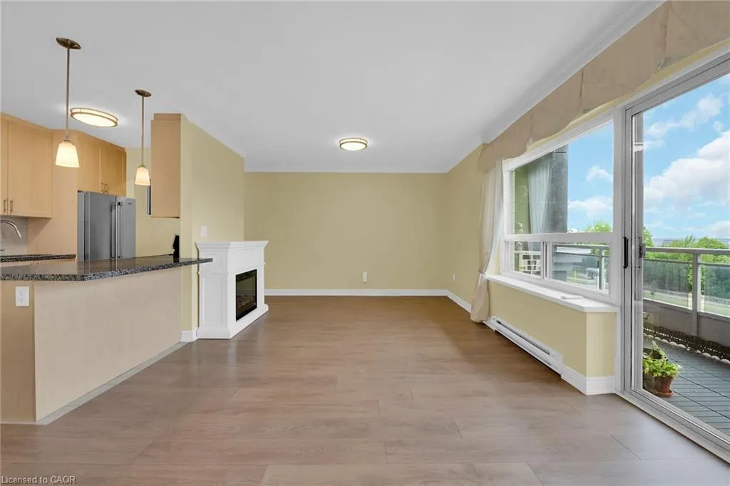 350 Concession Street, #302