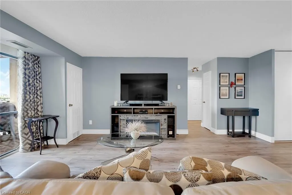 301 Frances Avenue, #1406