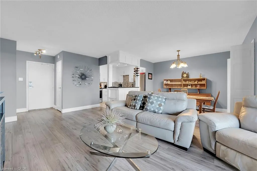 301 Frances Avenue, #1406
