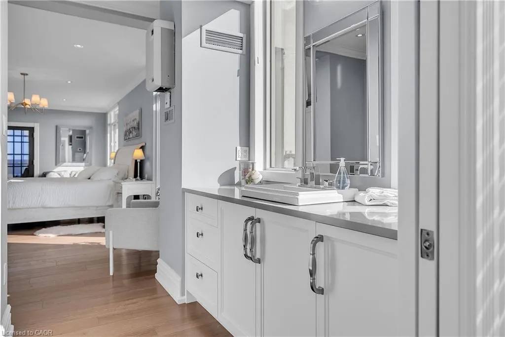 1237 North Shore Boulevard E, #1201