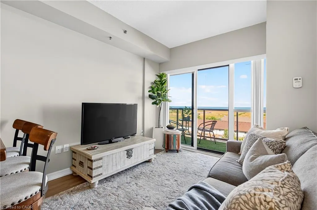 560 North Service Road, #505