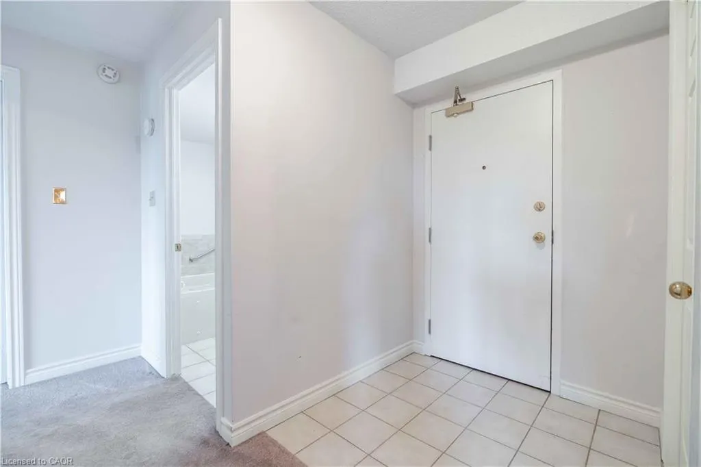 386 Highway 8, #205