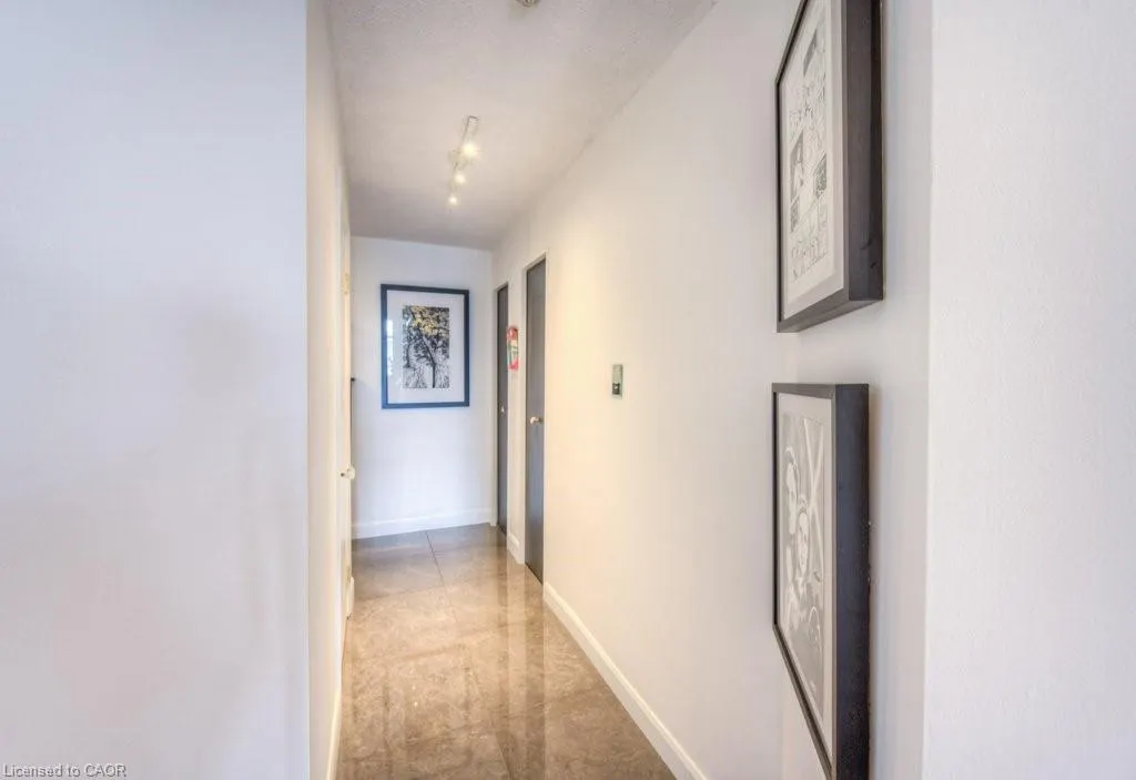 36 James Street S, #1102