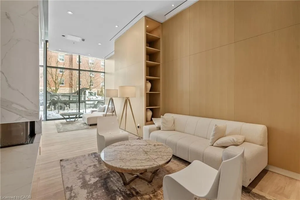 370 Martha Street, #2106