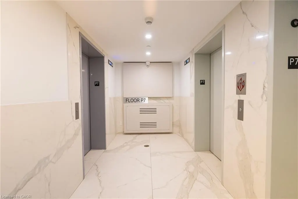 370 Martha Street, #2106