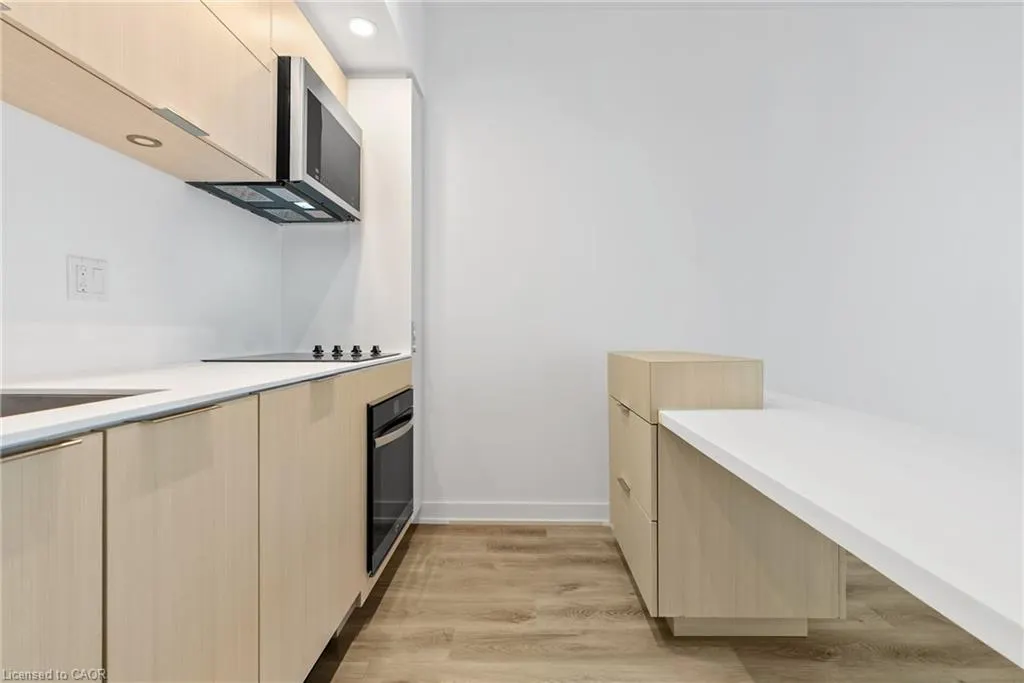 370 Martha Street, #2106