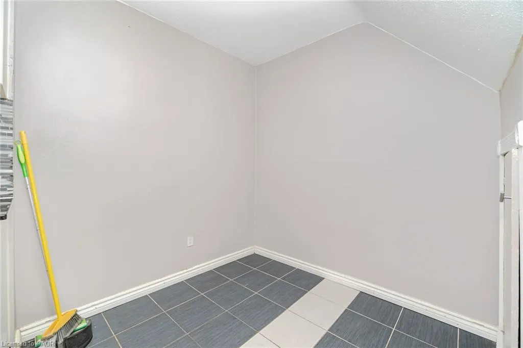 15 Albright Road, #14