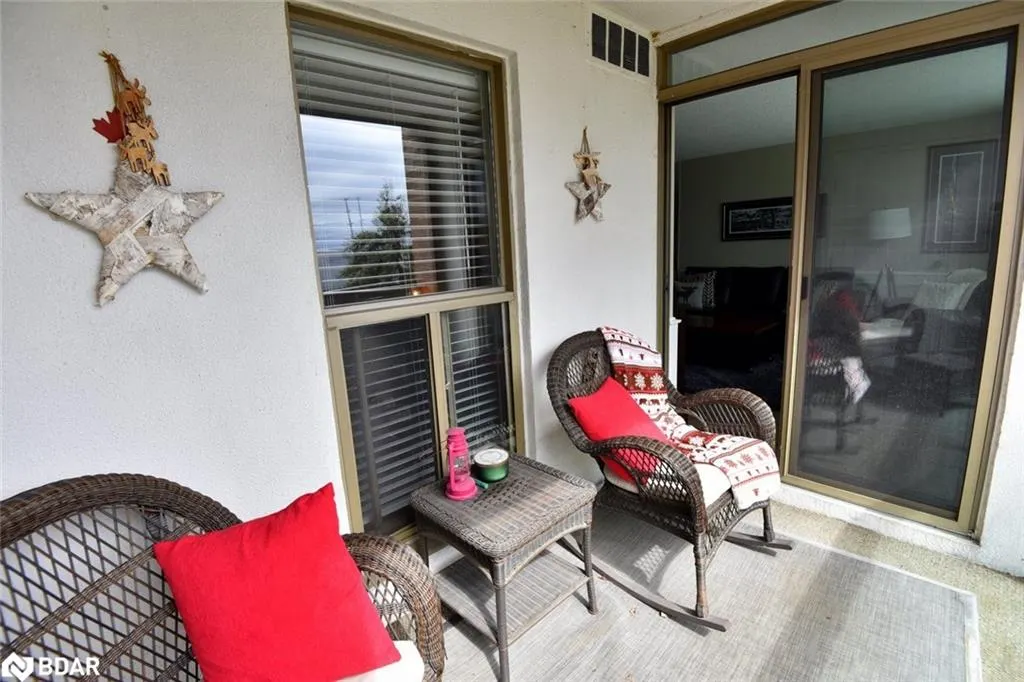 1225 North Shore Boulevard E, #404