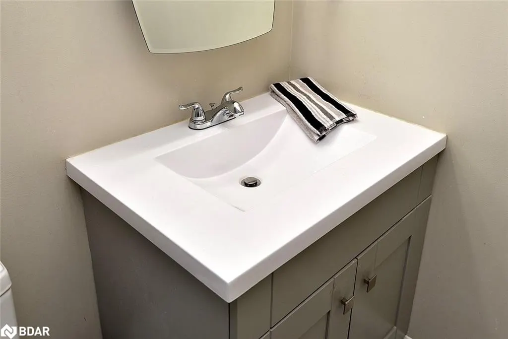 1225 North Shore Boulevard E, #404