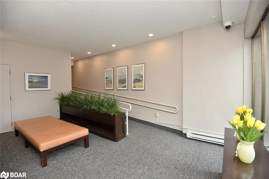 1225 North Shore Boulevard E, #404