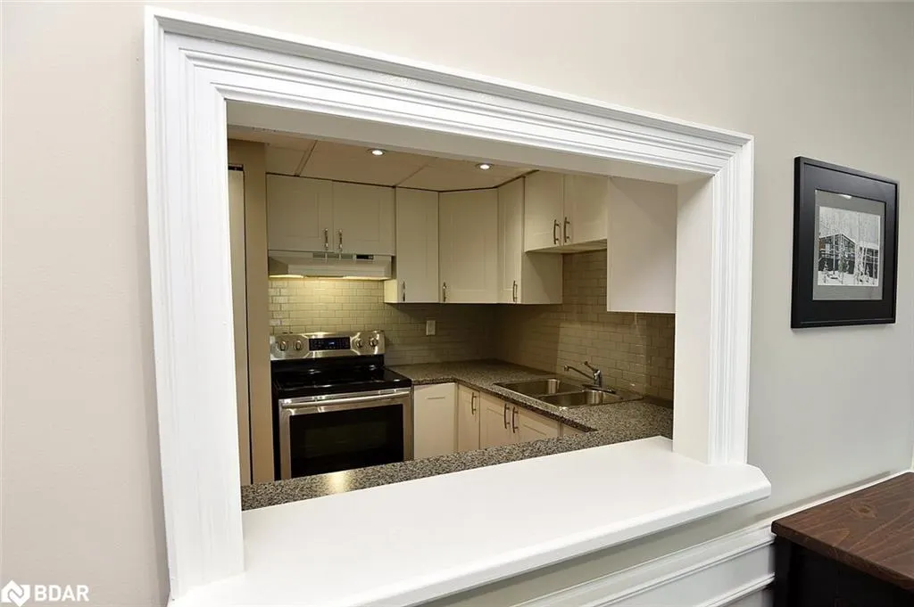 1225 North Shore Boulevard E, #404