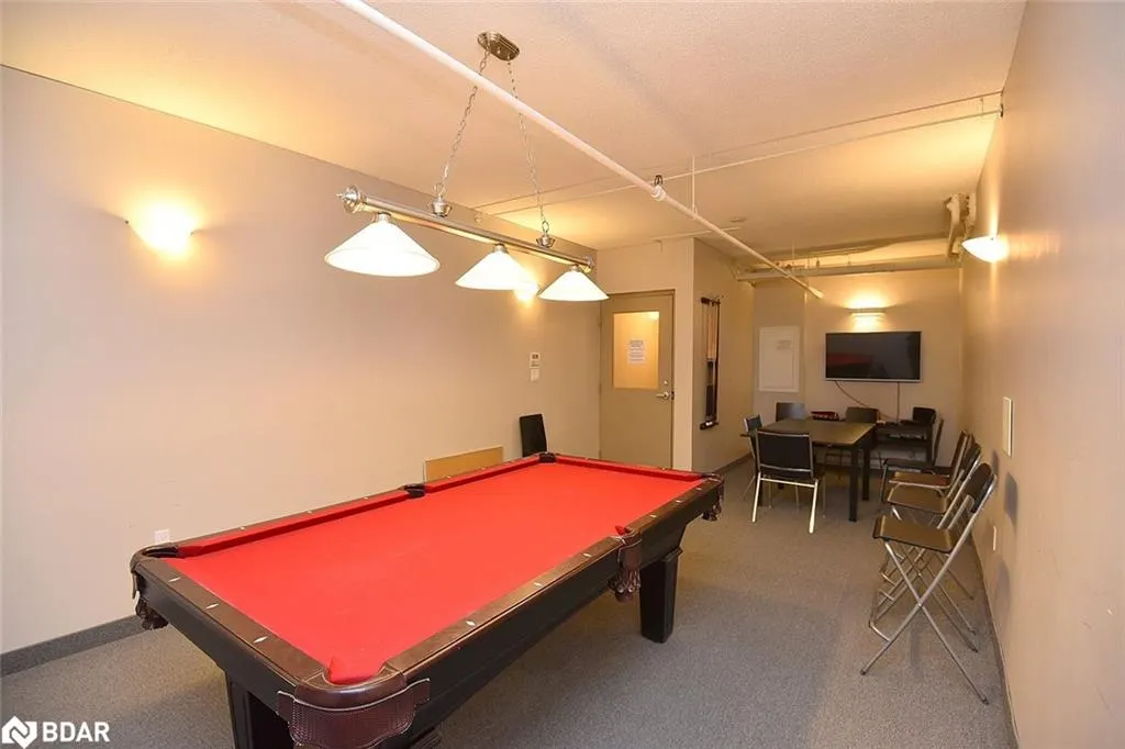 1225 North Shore Boulevard E, #404