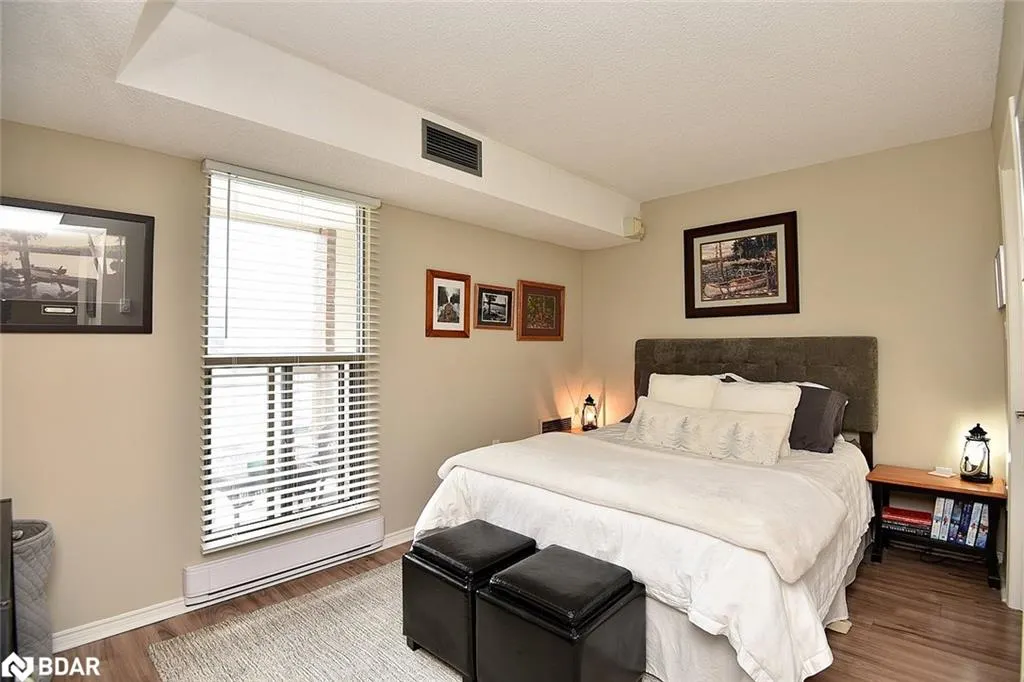 1225 North Shore Boulevard E, #404