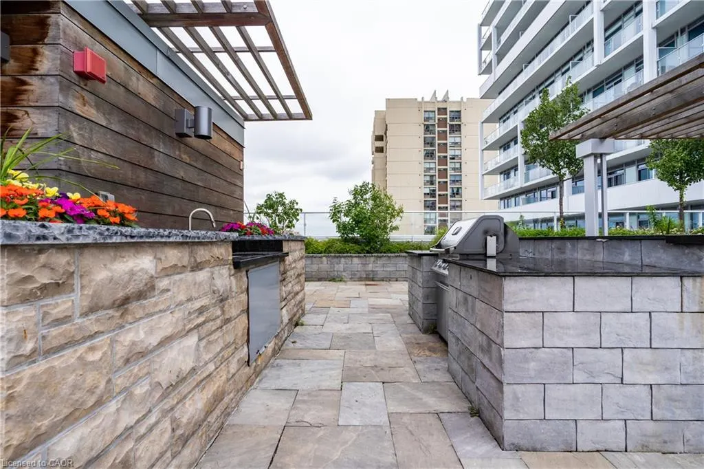 55 Speers Road, #612