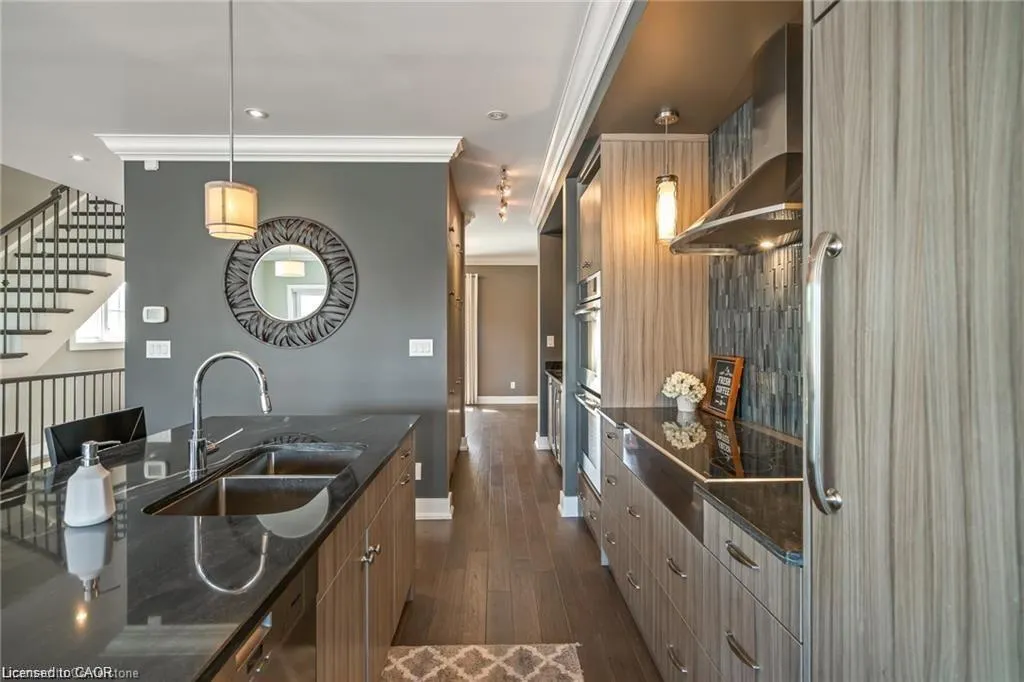 19 Lake Street, #20