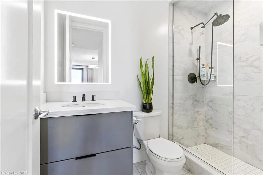 118 King Street E, #523