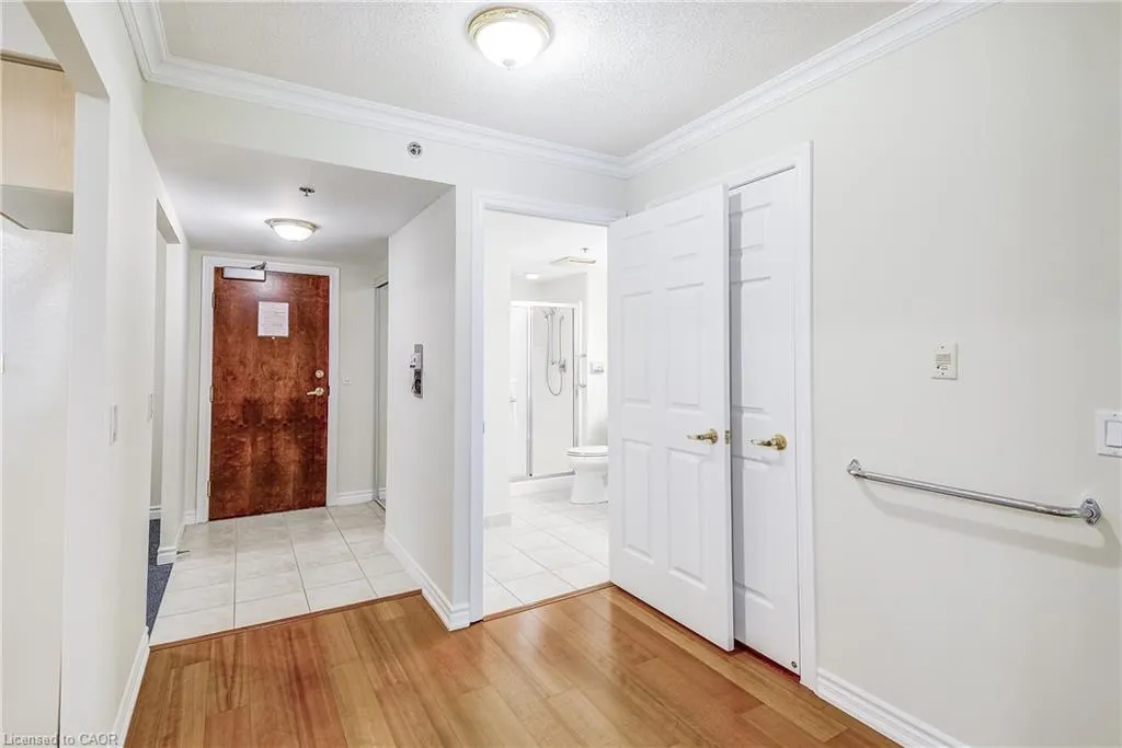 100 Burloak Drive, #1308