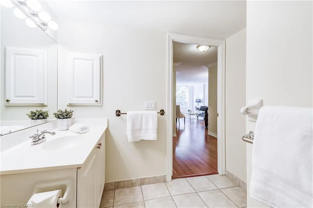 100 Burloak Drive, #1308