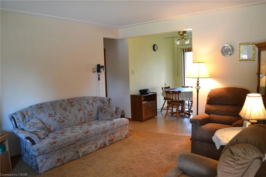 4 Weigel Avenue