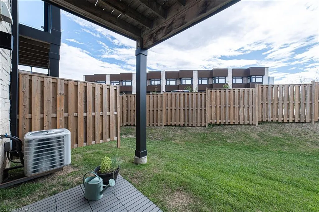 35 Midhurst Heights, #40