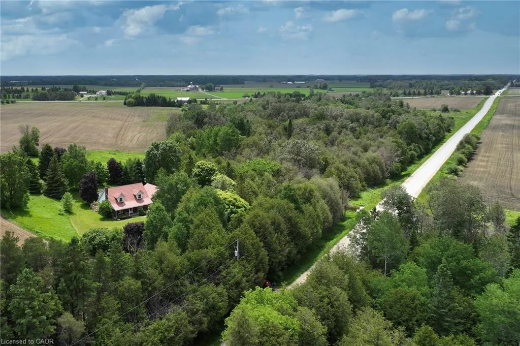 7135 Sideroad 3 Sideroad E