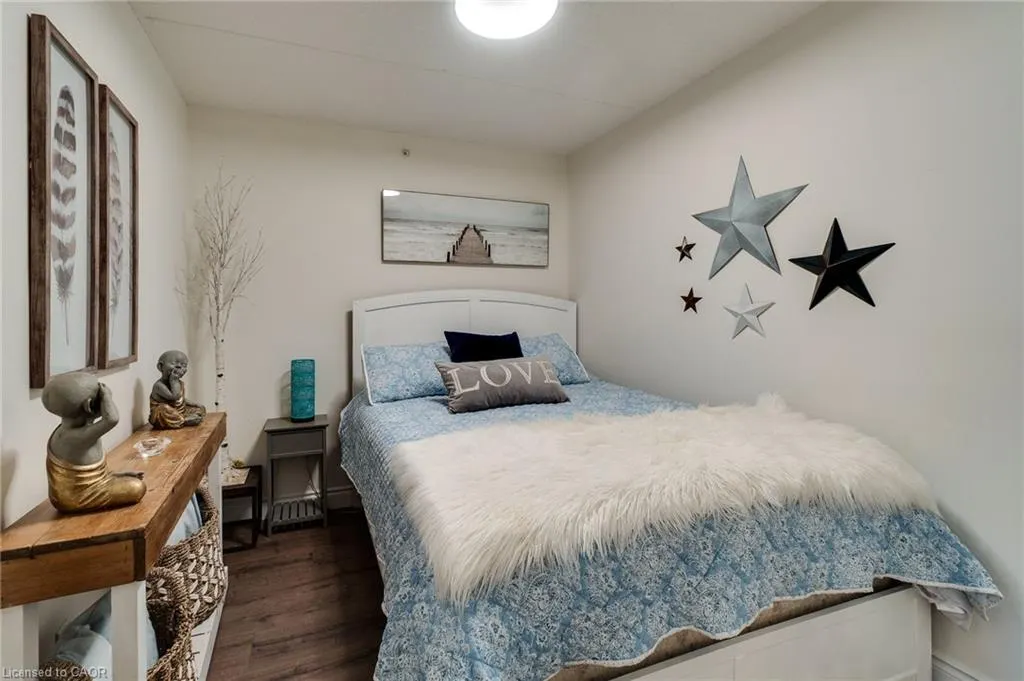 2045 Appleby Line, #305