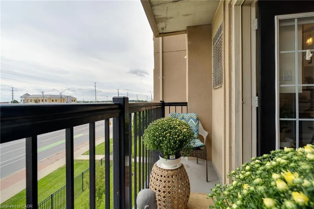 2045 Appleby Line, #305