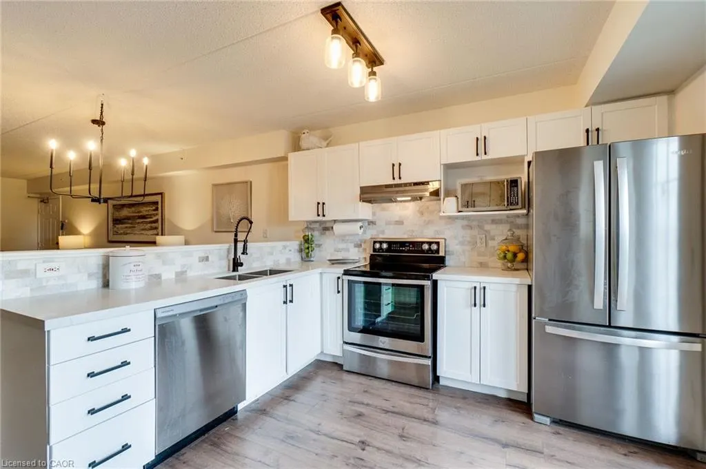 2045 Appleby Line, #305