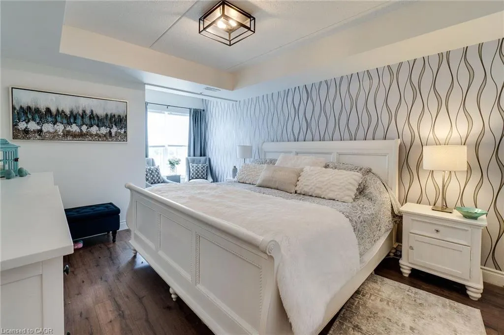 2045 Appleby Line, #305