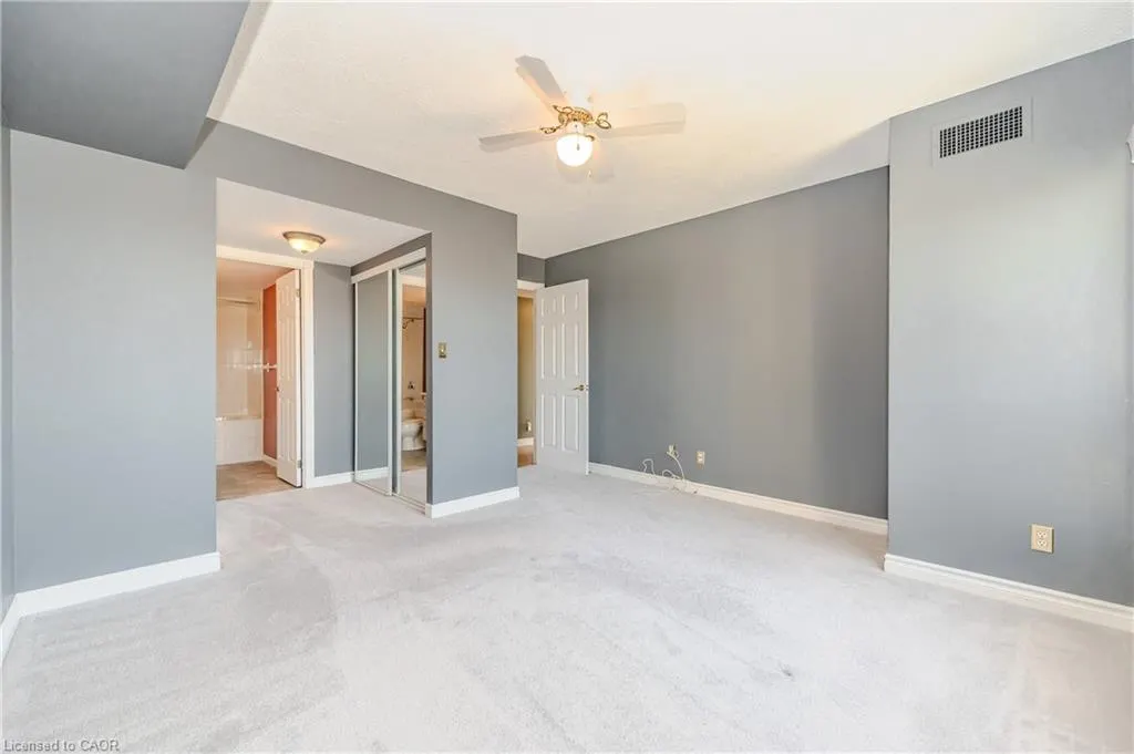 237 King Street W, #1008