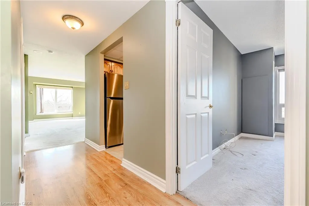 237 King Street W, #1008