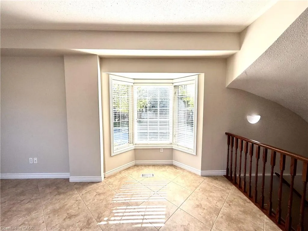 92 Marina Point Crescent