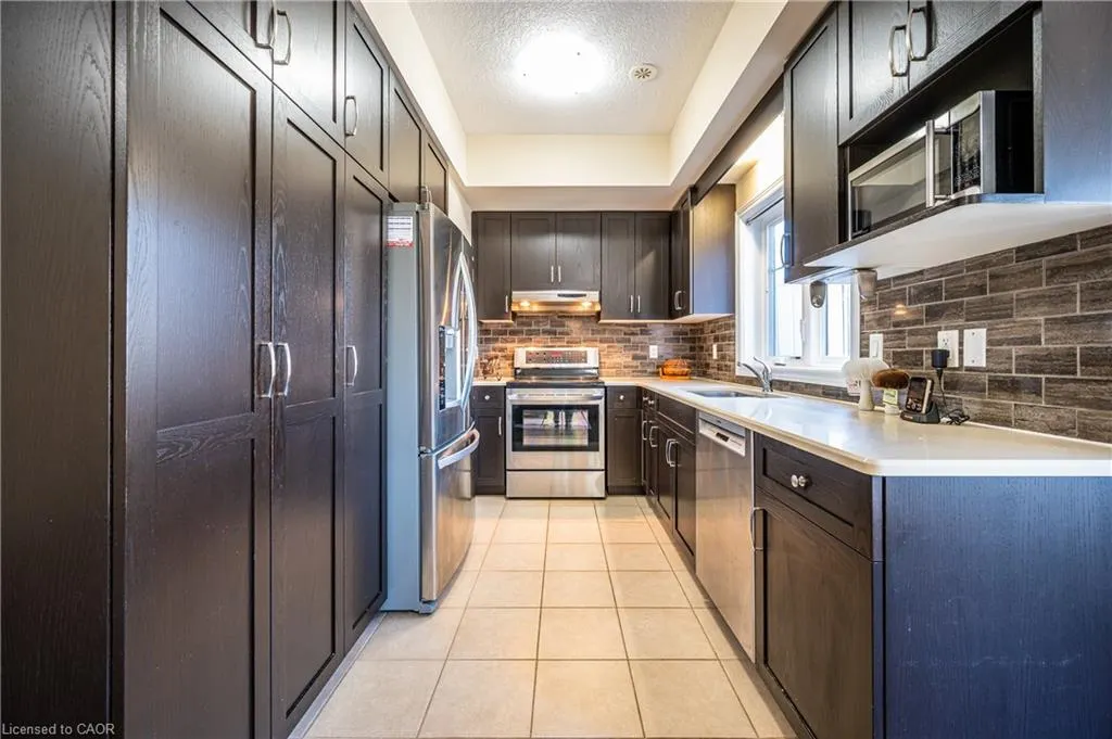 70 Willowrun Drive, #B2