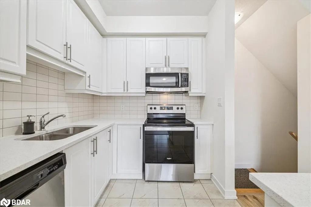 590 North Service Road, #105