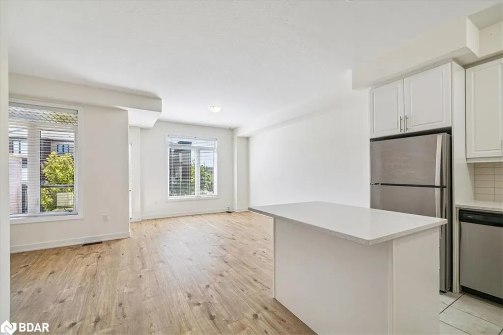 590 North Service Road, #105