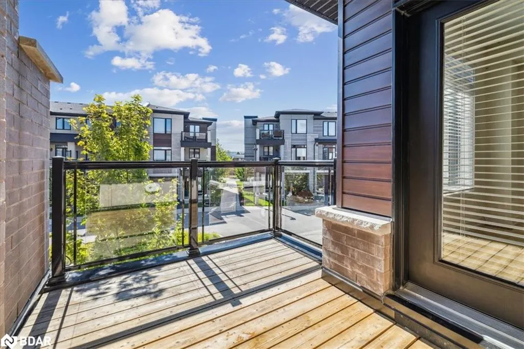 590 North Service Road, #105