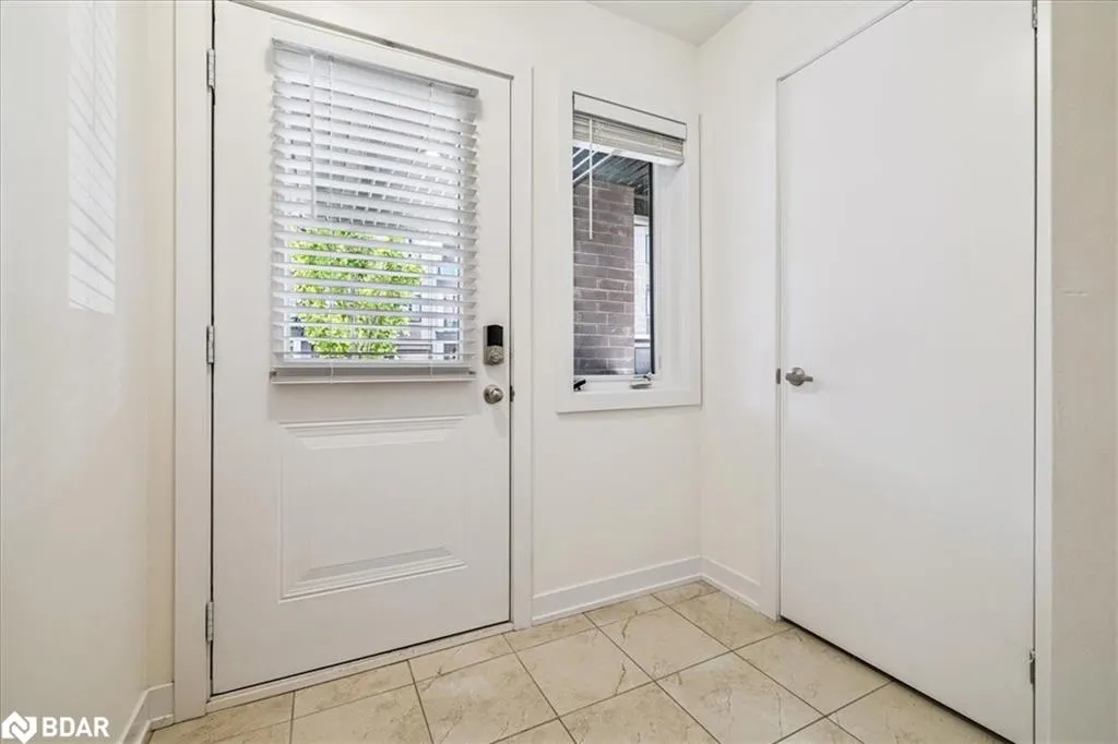 590 North Service Road, #105