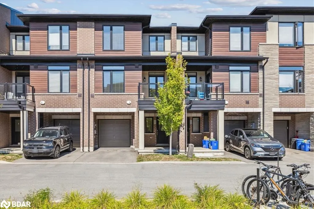 590 North Service Road, #105